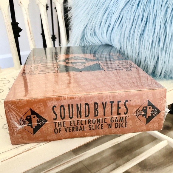 SoundBytes, Electronic Adult Game, VINTAGE 1995, NEW, SEALED - Picture 5 of 9